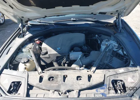 2013 BMW 528I xDrive из США, поврежденный, VIN WBAXH5C59DD108530